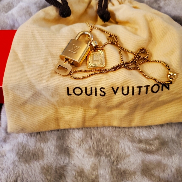 Authenic Louis Vuitton Padlock & Key - Picture 3 of 7